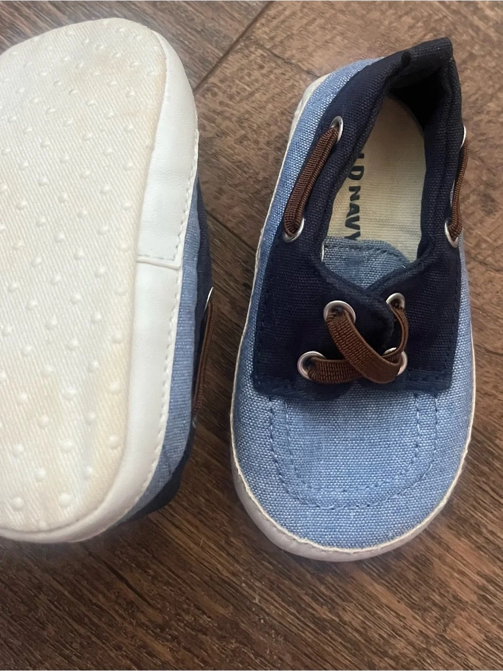 Old Navy Light Blue and Navy Canvas Kids Sneakers